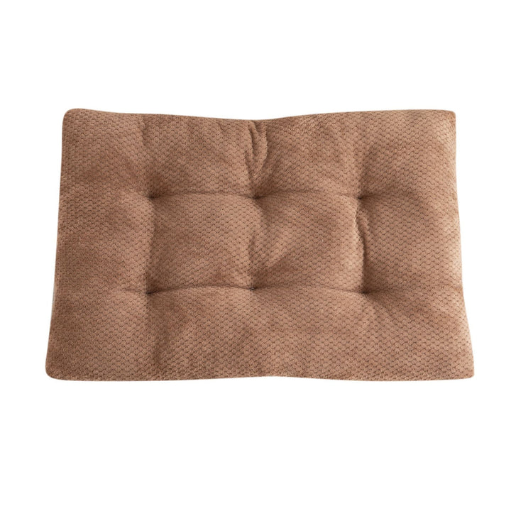 Keep Your Furry Friends Cozy This Winter with Our Winter Warm Pet Mat!